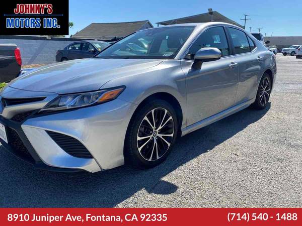 Toyota Camry with VIN: 4T1G11AK8LU900896