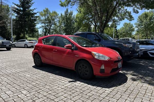 2014 Toyota Prius c Three Hybrid Hatchback