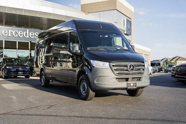 Mercedes-Benz Sprinter with VIN: W1Y4NDHY6PT134407
