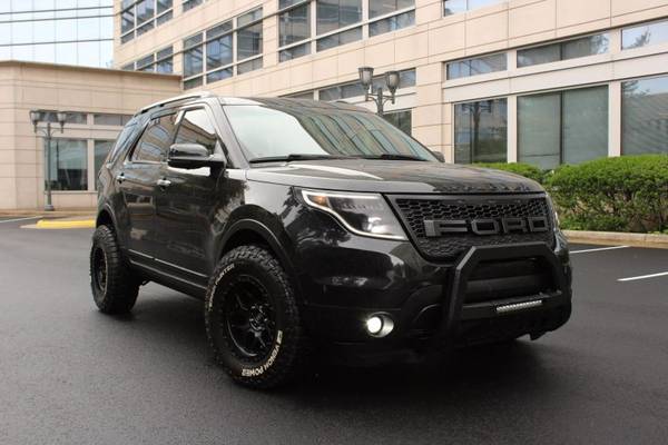 Ford Explorer with VIN: 1FM5K8D87EGB66122