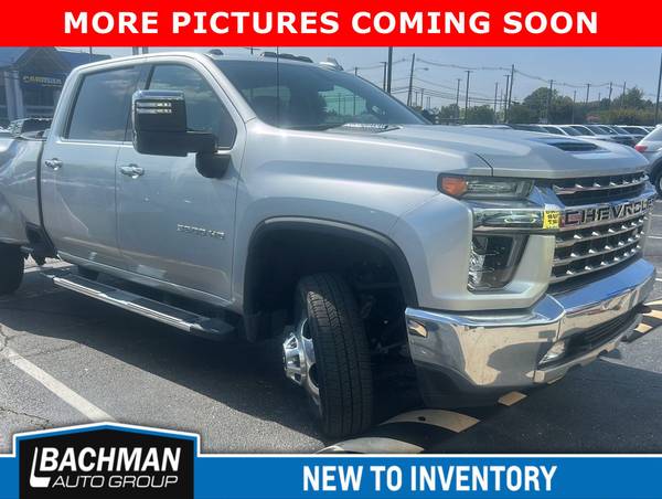 Chevrolet Silverado 3500HD with VIN: 1GC4YUEY0NF320729