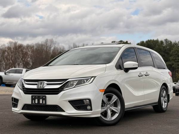 Honda Odyssey with VIN: 5FNRL6H74KB023126