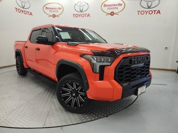 Toyota Tundra with VIN: 5TFPC5DBXNX007499