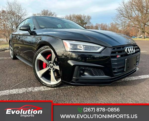Audi S5 with VIN: WAUC4CF56KA000861