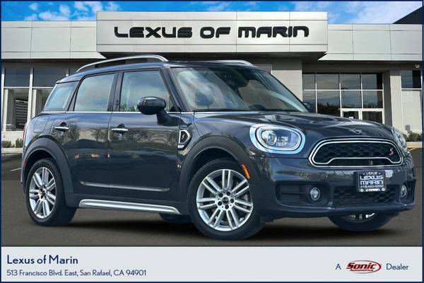 MINI Countryman with VIN: WMZYW7C08L3L63901