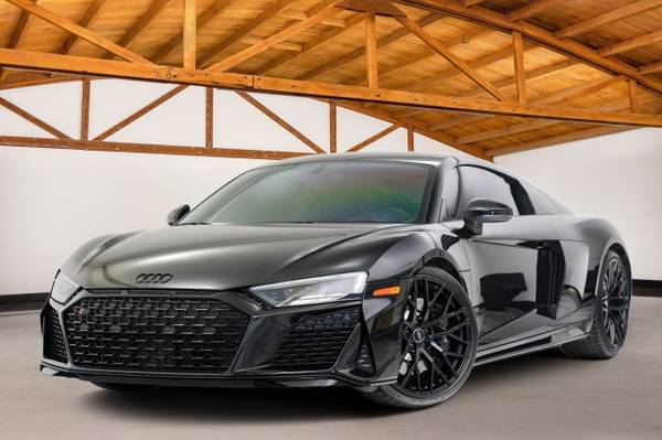Audi R8 with VIN: WUABAAFX8M7900550