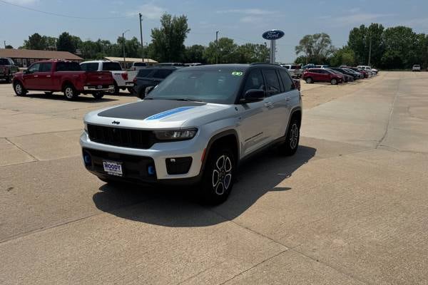 2022 Jeep Grand Cherokee 4xe Trailhawk Plug-In Hybrid