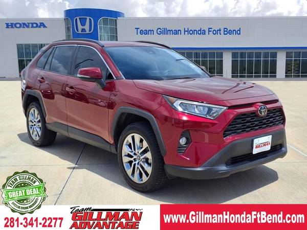 Toyota RAV4 with VIN: 2T3C1RFV2MW115377