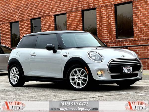 MINI Cooper with VIN: WMWXM5C54ET730309