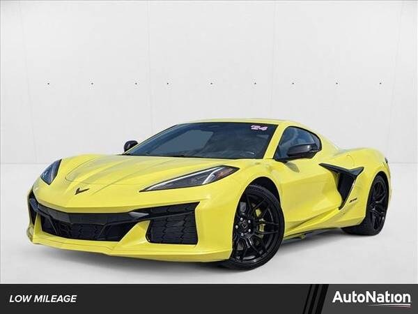 Chevrolet Corvette with VIN: 1G1YD2D39R5606851