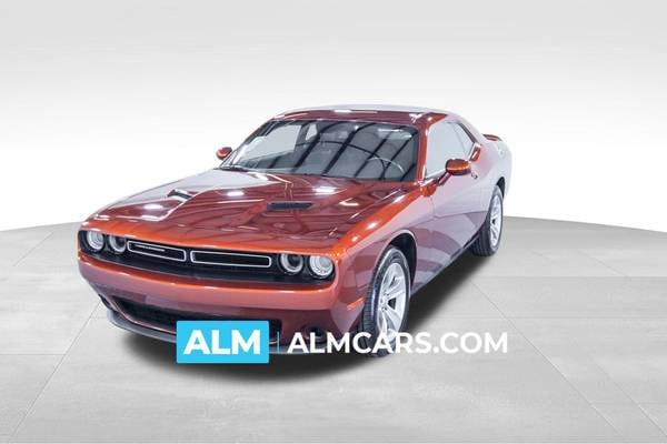 Dodge Challenger with VIN: 2C3CDZAG0NH256843