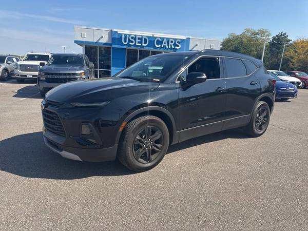 Chevrolet Blazer with VIN: 3GNKBHRS8MS522287