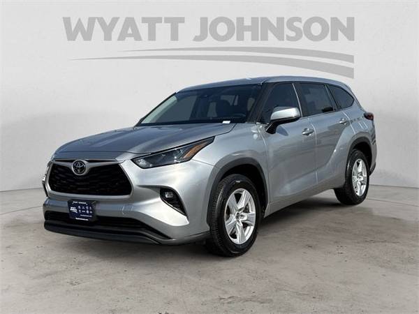 Toyota Highlander with VIN: 5TDKDRAH9PS012838