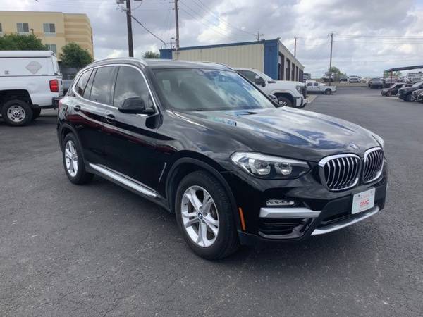 BMW X3 with VIN: 5UXTR7C59KLF31767