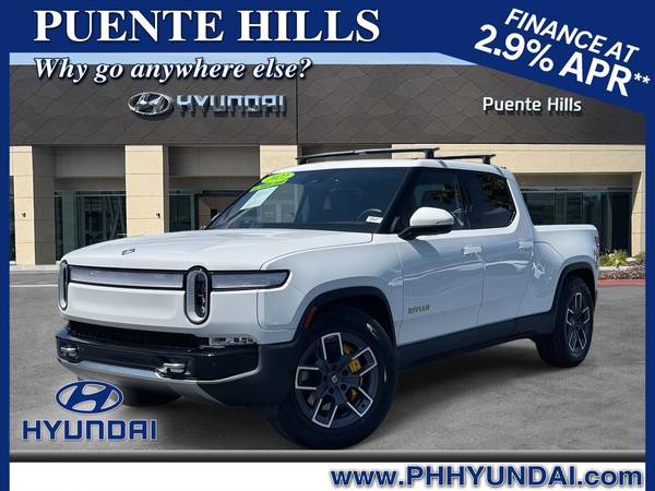Rivian R1T with VIN: 7FCTGAAL8NN000484