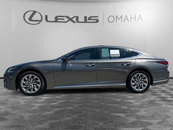 Lexus LS 500 with VIN: JTHB51FF6J5004763