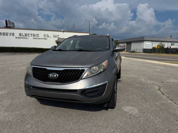Kia Sportage with VIN: KNDPBCAC4F7723109