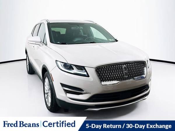 Lincoln MKC with VIN: 5LMCJ1C94KUL04088