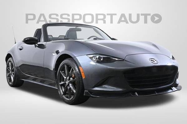 Mazda MX-5 Miata with VIN: JM1NDAC71G0105682