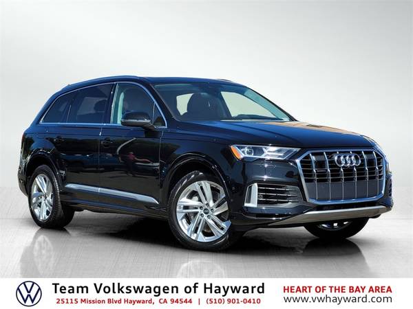 Audi Q7 with VIN: WA1LXBF79ND011470