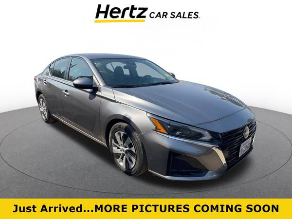 Nissan Altima with VIN: 1N4BL4BV3PN386593