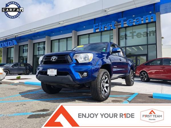 Toyota Tacoma with VIN: 3TMJU4GNXFM177517