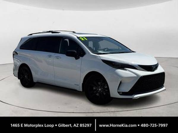 Toyota Sienna with VIN: 5TDDRKEC6MS046540