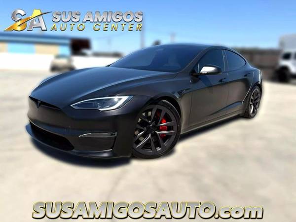 Tesla Model S with VIN: 5YJSA1E61PF526416