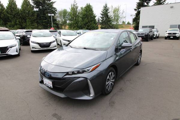 Toyota Prius Prime with VIN: JTDKAMFP3M3173324