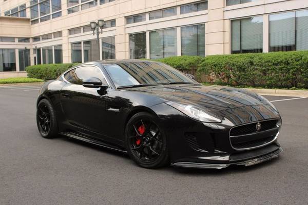 Jaguar F-TYPE with VIN: SAJWA6AT4G8K22699