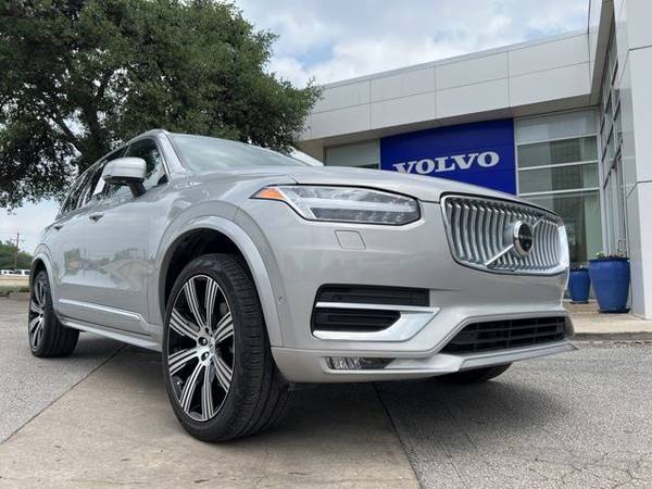 Volvo XC90 with VIN: YV4062PA3P1907237