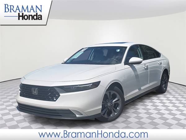 Honda Accord with VIN: 1HGCY1F31PA007445