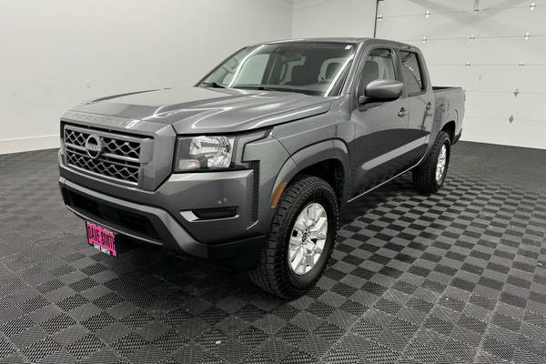 2023 Nissan Frontier SV  Crew Cab