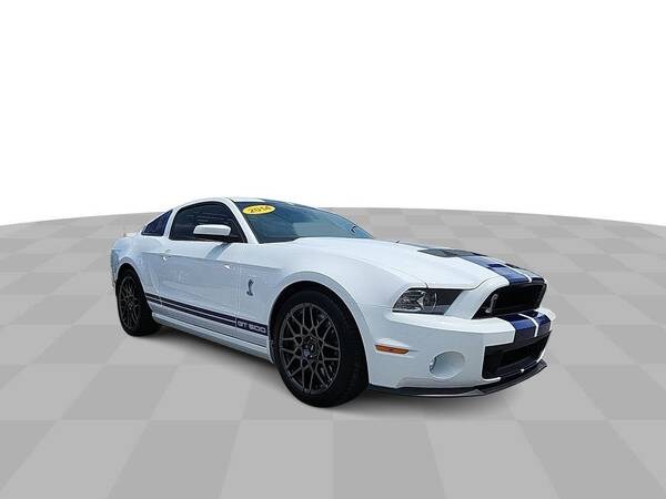 Ford Shelby GT500 with VIN: 1ZVBP8JZ7E5245045