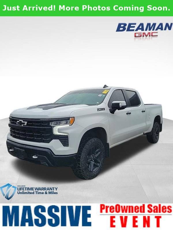 Chevrolet Silverado 1500 with VIN: 3GCUDFED9NG559344