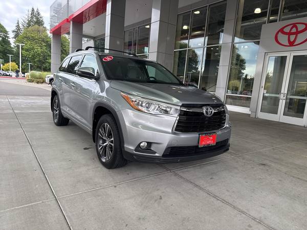 Toyota Highlander with VIN: 5TDJKRFH3GS295361