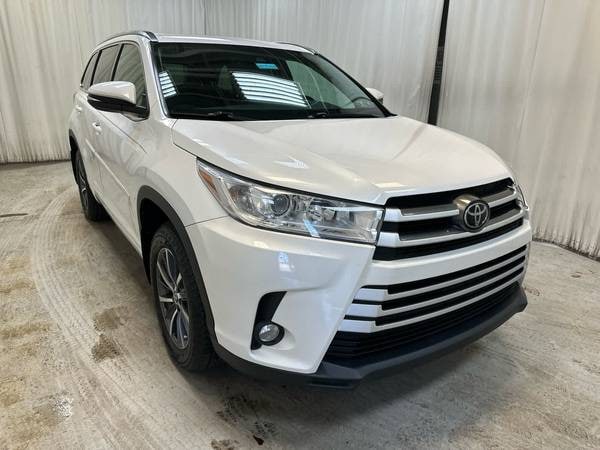 Toyota Highlander with VIN: 5TDJZRFH5HS382269