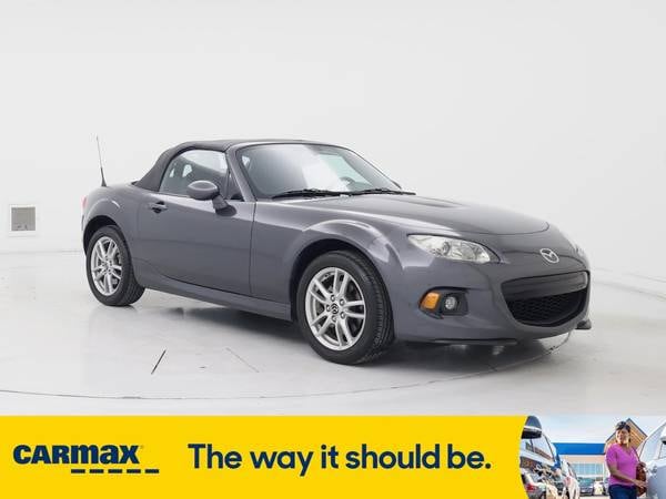 Mazda MX-5 Miata with VIN: JM1NC2JF4E0233737