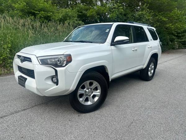 Toyota 4Runner with VIN: JTENU5JRXN6012466