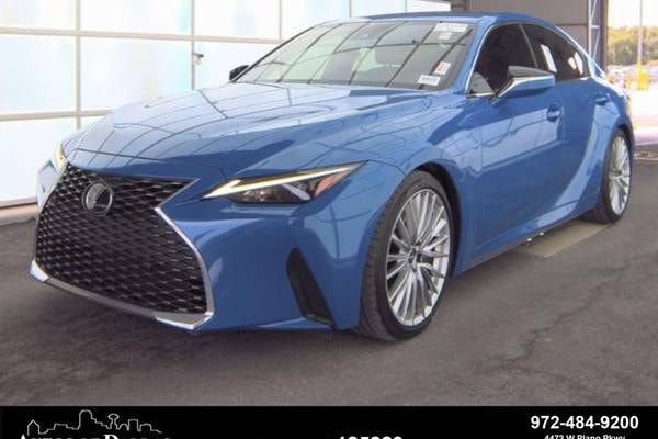 2023 Lexus IS 300