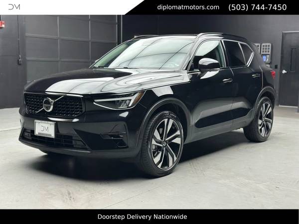 Volvo XC40 with VIN: YV4L12UW6P2929609