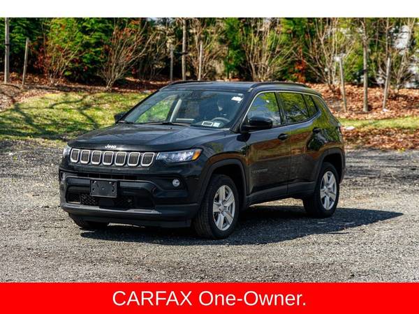 Jeep Compass with VIN: 3C4NJDBB9NT104960