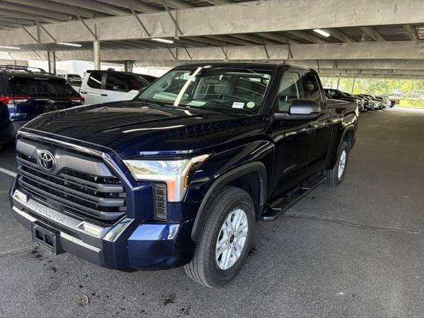 Toyota Tundra with VIN: 5TFLA5DAXNX051014