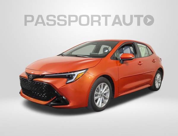 Toyota Corolla Hatchback with VIN: JTND4MBE0R3214418