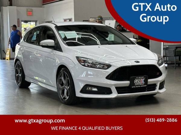Ford Focus ST with VIN: 1FADP3L93JL242568