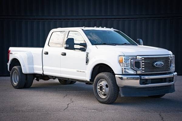 Ford F-350 Super Duty with VIN: 1FT8W3DT0NEE58722