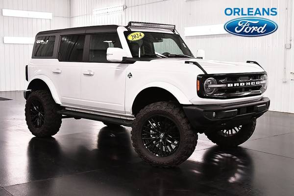 2024 Ford Bronco Outer Banks