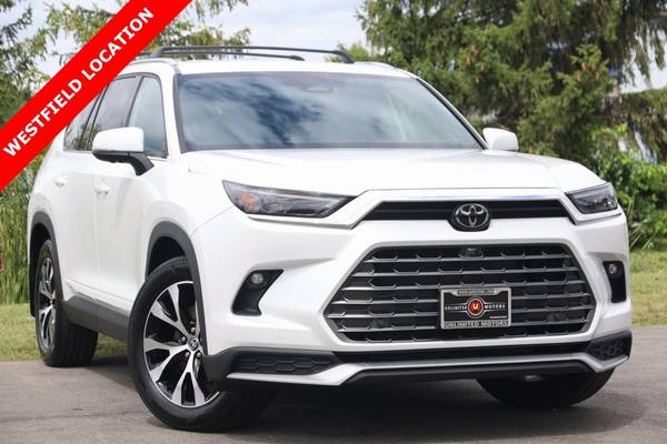 Toyota Grand Highlander Hybrid with VIN: 5TDADAB59RS005473