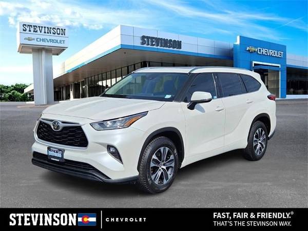 Toyota Highlander with VIN: 5TDGZRAH0LS028332