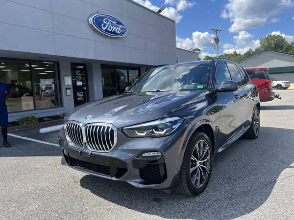 BMW X5 with VIN: 5UXJU2C51KLN64672